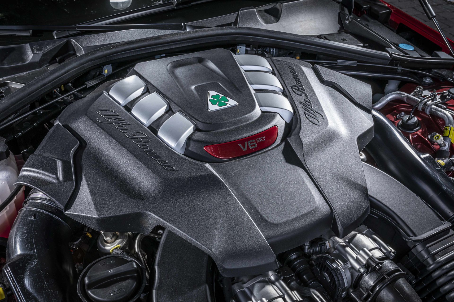 睽違18年！Alfa Romeo 強勢回歸台灣　Giulia／Stelvio 正式上市　7年20萬公里保固、首批車主「Alfisti 專屬禮遇」啟動